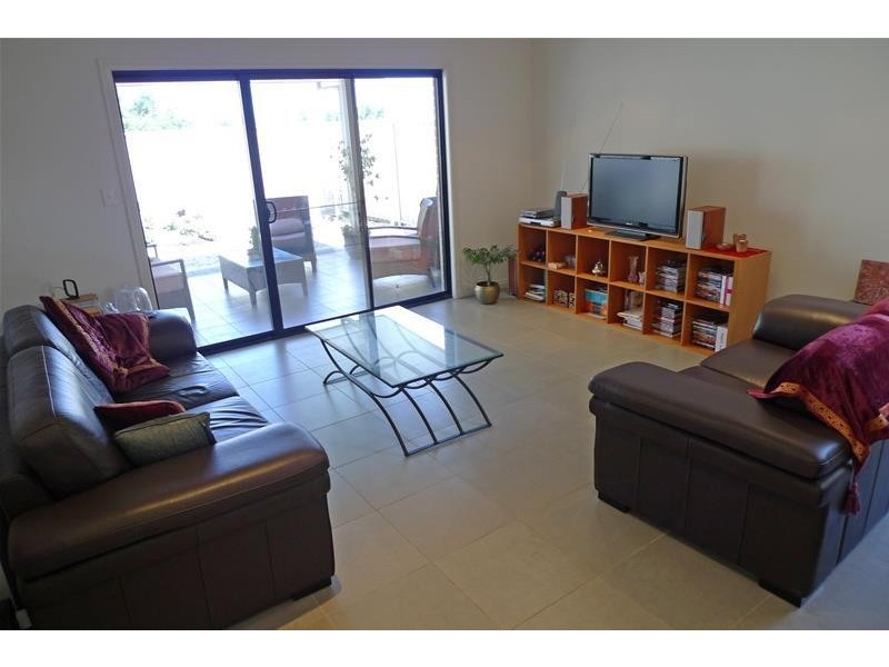 2B Dalkeith Avenue, Dover Gardens SA 5048