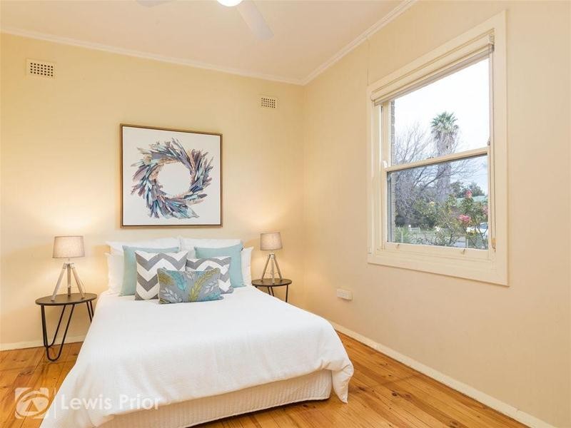 62 Barry Road, Oaklands Park SA 5046