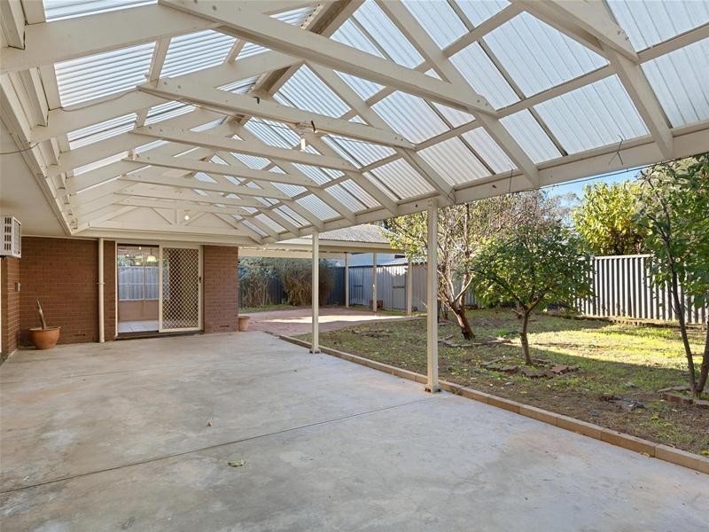 22 Carrickalinga Boulevard, Aberfoyle Park SA 5159