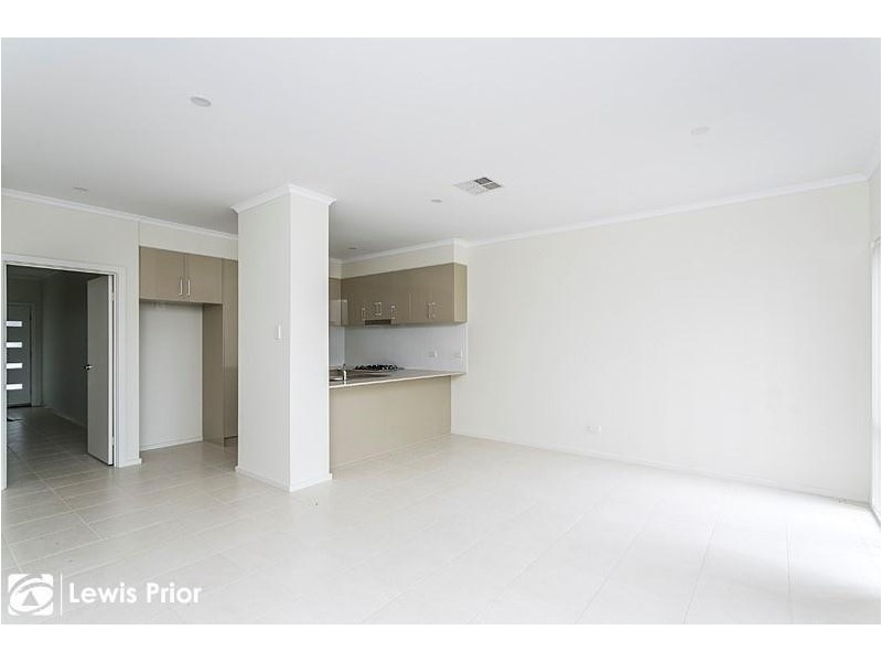 2 Greenasche Grove, Seacombe Gardens SA 5047