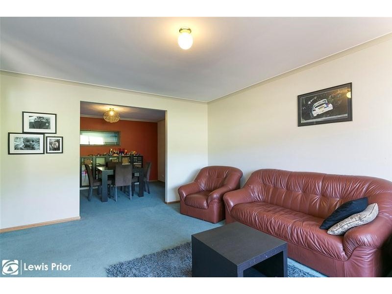 42 Vennachar Drive, Hallett Cove SA 5158