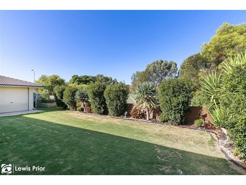 42 Vennachar Drive, Hallett Cove SA 5158