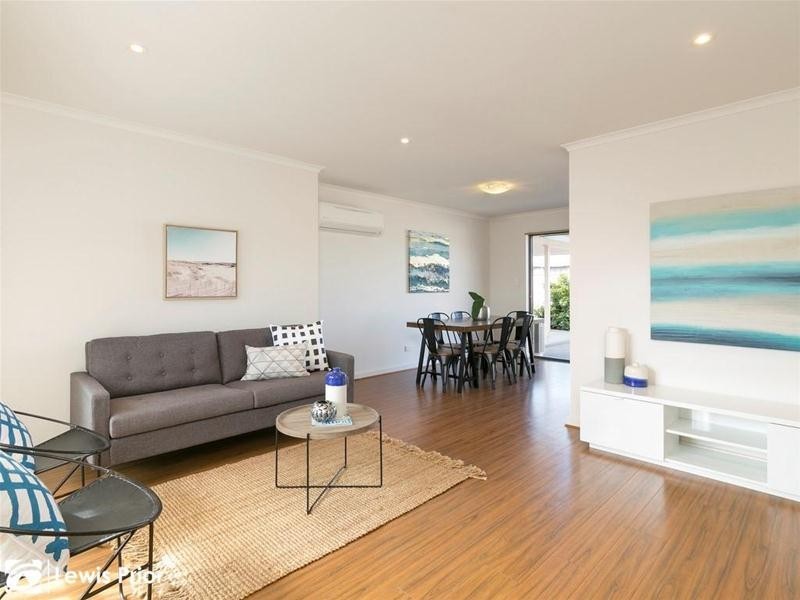 2F Limbert Avenue, Seacombe Gardens SA 5047