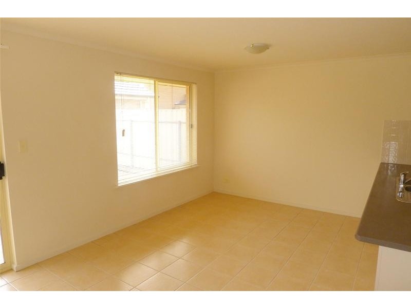 2/1 Church Crescent, Marion SA 5043