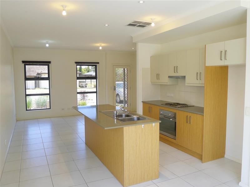 9A Albany Crescent, Oaklands Park SA 5046