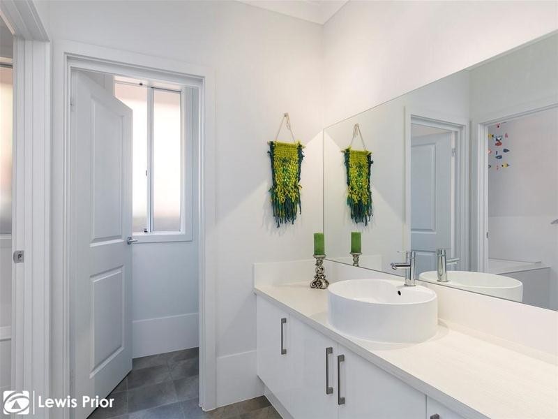 15A Barry Road, Oaklands Park SA 5046