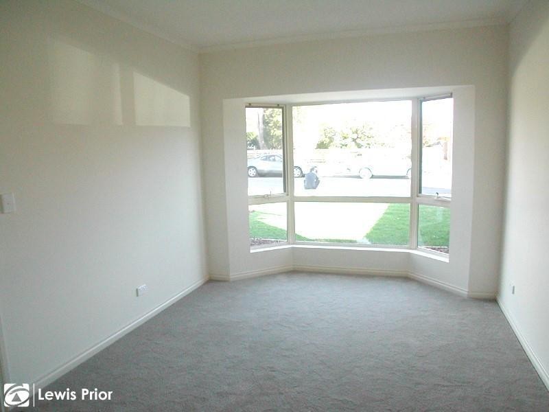 17A Scott Avenue, Clovelly Park SA 5042