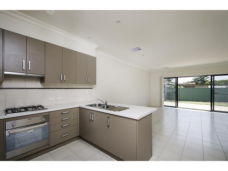 2B Raggatt Crescent, Mitchell Park SA 5043