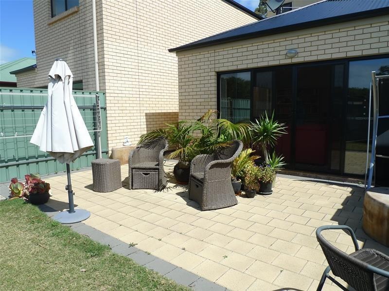 2B Raggatt Crescent, Mitchell Park SA 5043