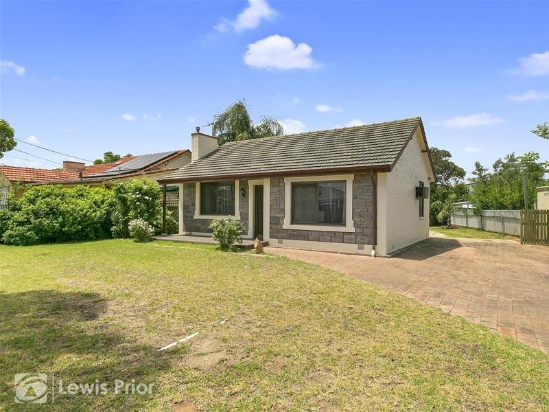 2 Heathcote Street, Marion SA 5043