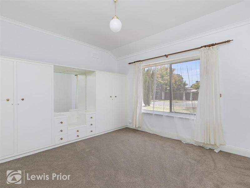 2 Heathcote Street, Marion SA 5043