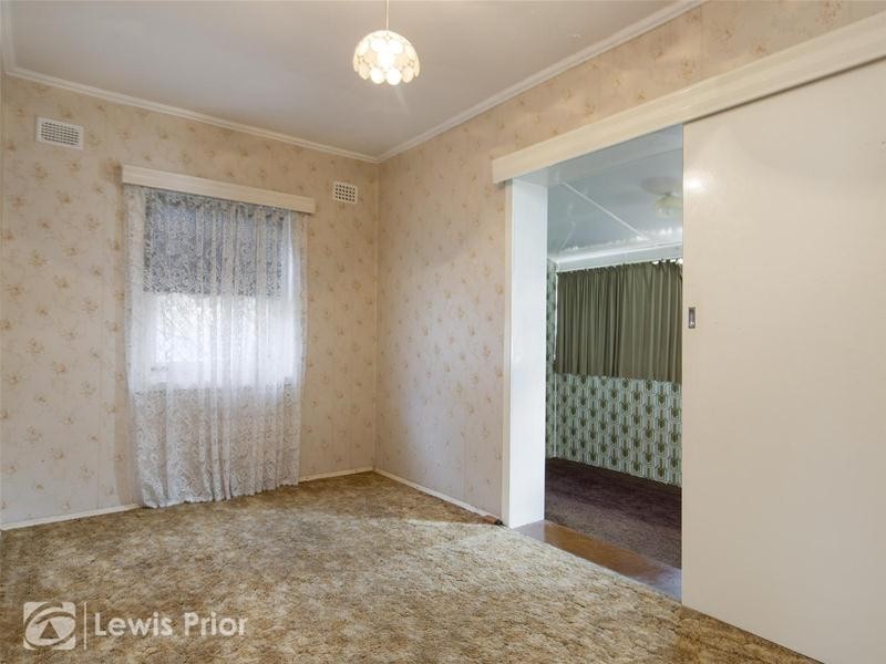 8 Fourth Avenue, Warradale SA 5046