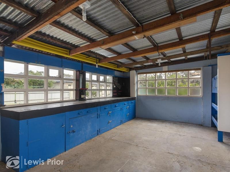 8 Fourth Avenue, Warradale SA 5046