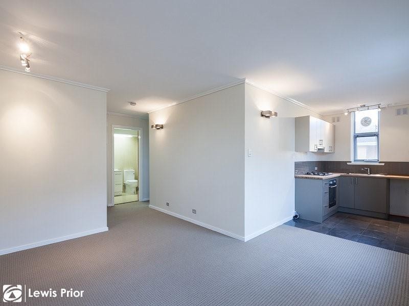 14 Broadway, Glenelg South SA 5045