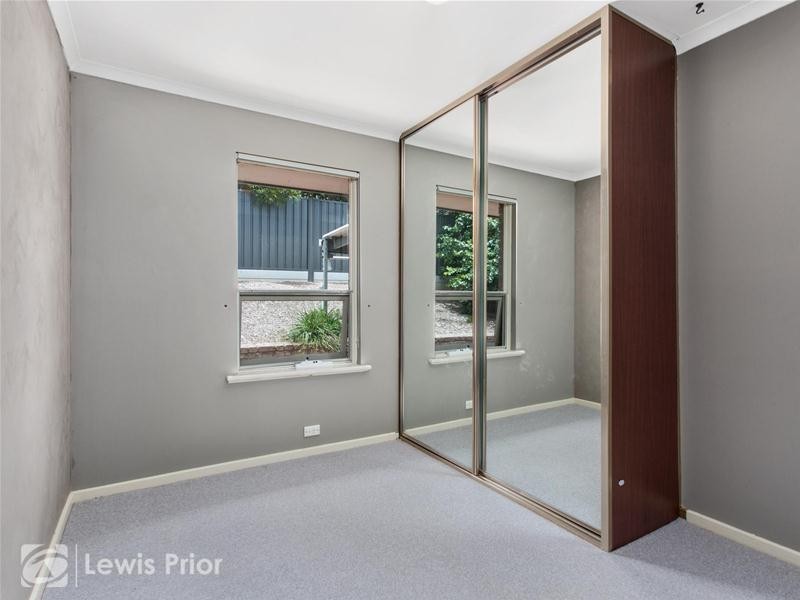 9 Hui Hui Drive, Happy Valley SA 5159