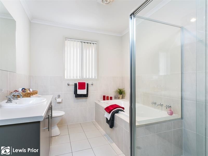 35 Neath Avenue, Dover Gardens SA 5048