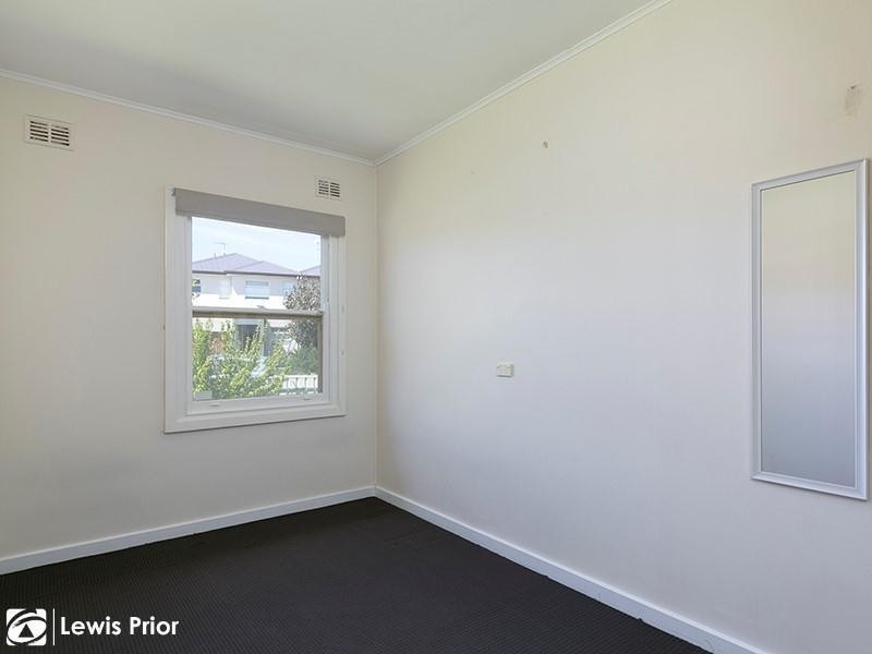 27 Kingston Avenue, Seacombe Gardens SA 5047