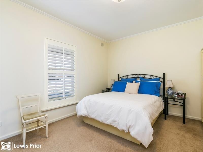 2 The Parkway, Sturt SA 5047