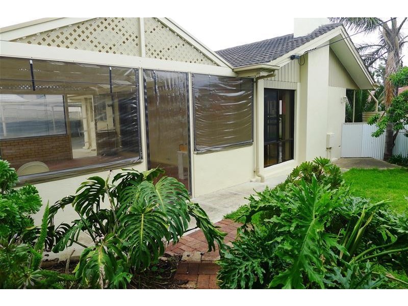 16 Old Honeypot Road, Port Noarlunga SA 5167