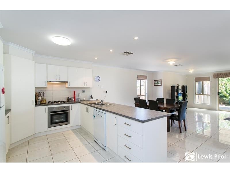 41 Sutton Avenue, Seacombe Gardens SA 5047