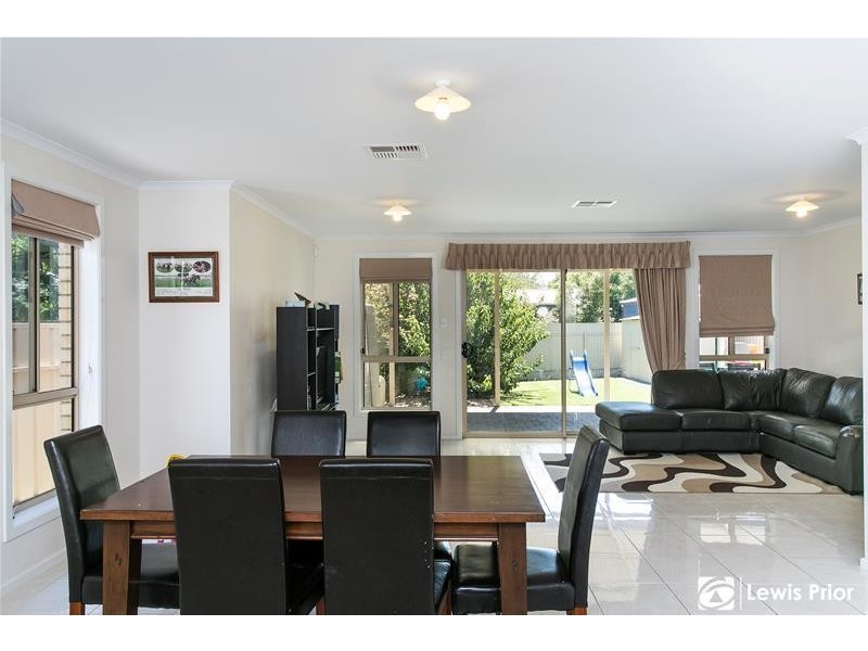 41 Sutton Avenue, Seacombe Gardens SA 5047