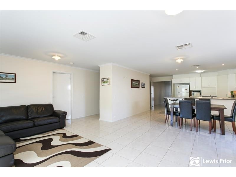 41 Sutton Avenue, Seacombe Gardens SA 5047