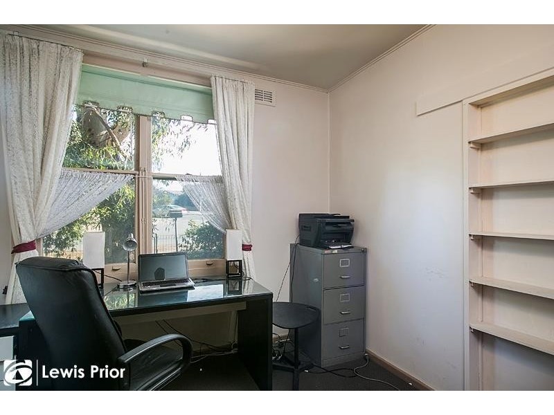 1 Brolga Place, Sturt SA 5047