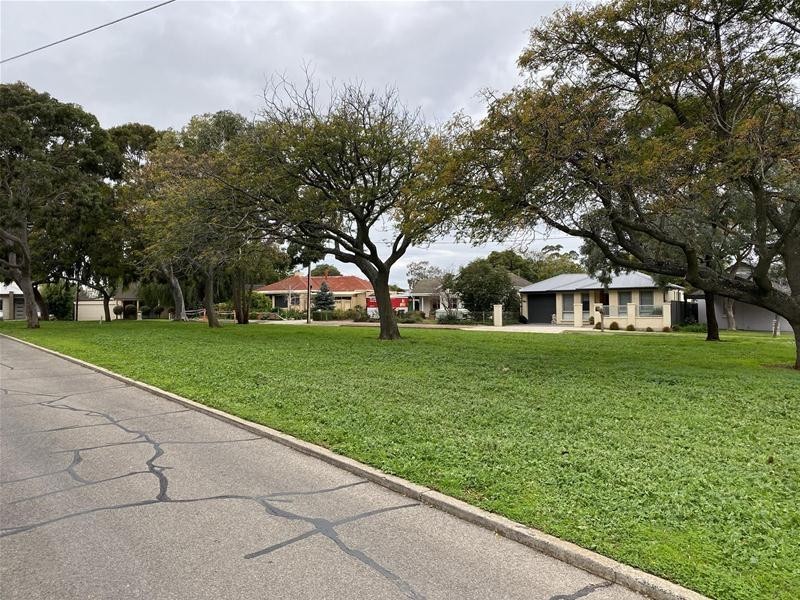 24 Vinall Street, Dover Gardens SA 5048