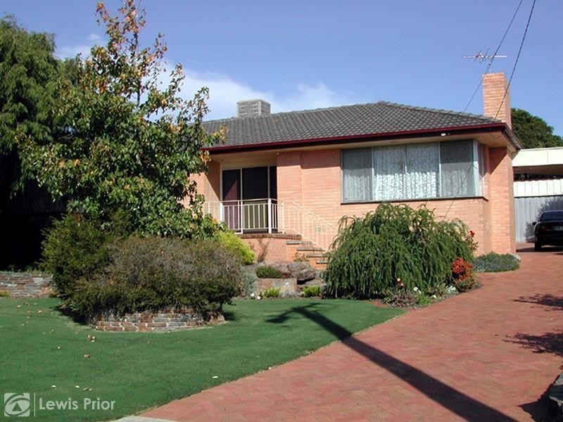 20 Aaron Avenue, Darlington SA 5047