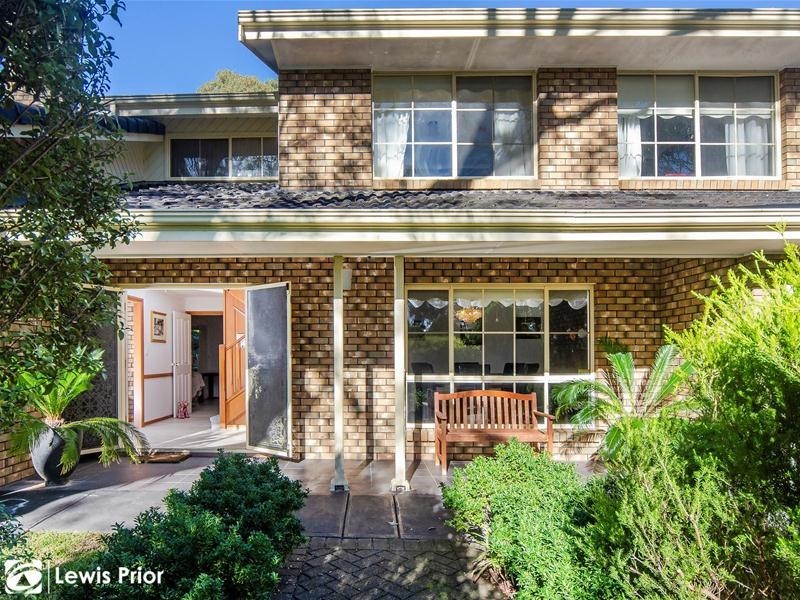 9 The Parkway, Aberfoyle Park SA 5159