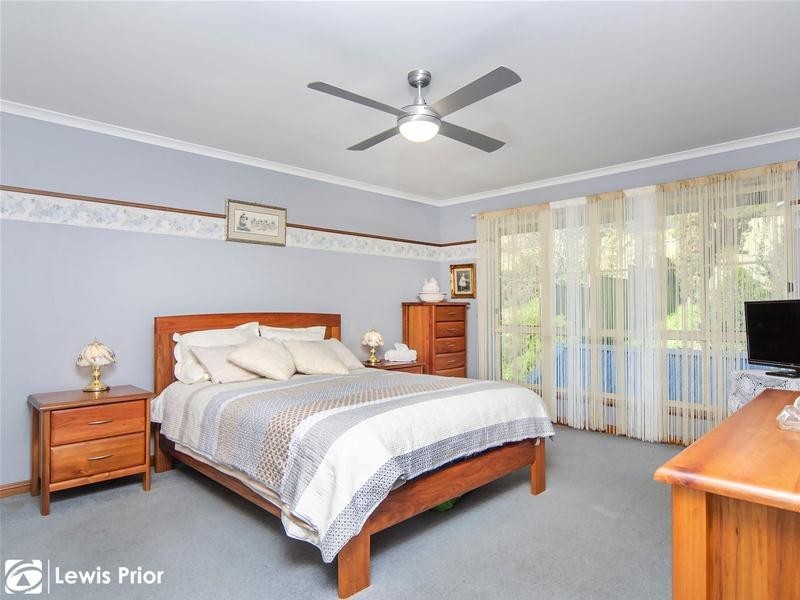 9 The Parkway, Aberfoyle Park SA 5159