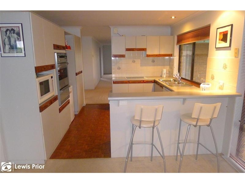 8 Jupiter Street, Hallett Cove SA 5158