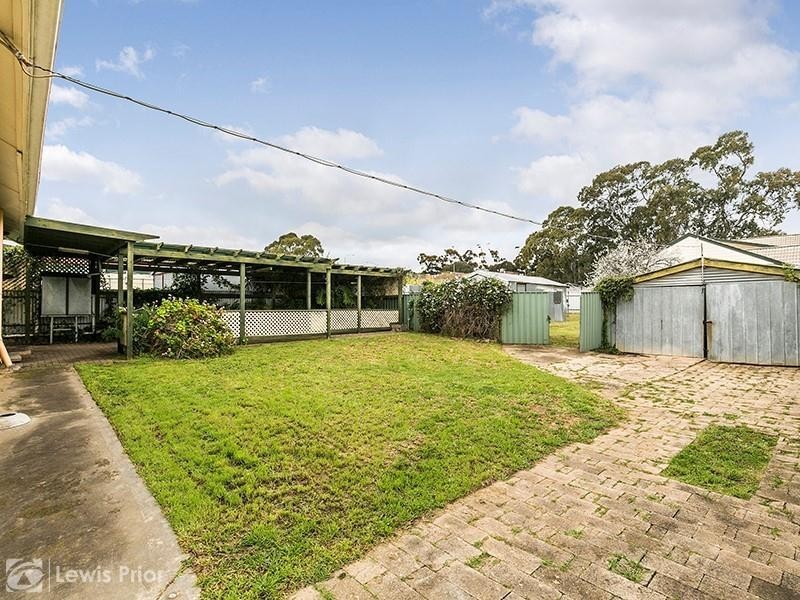 16 Oak Avenue, Clovelly Park SA 5042