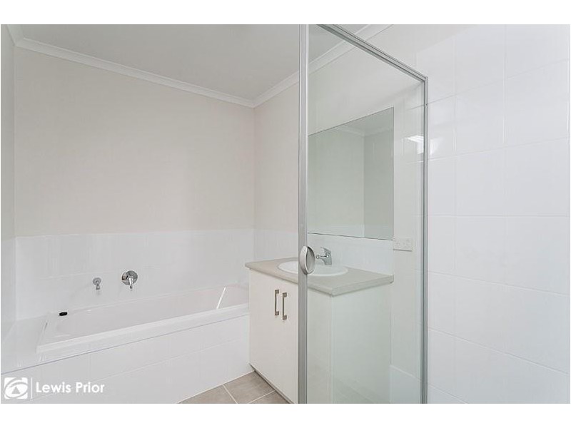 2A Greenasche Grove, Seacombe Gardens SA 5047