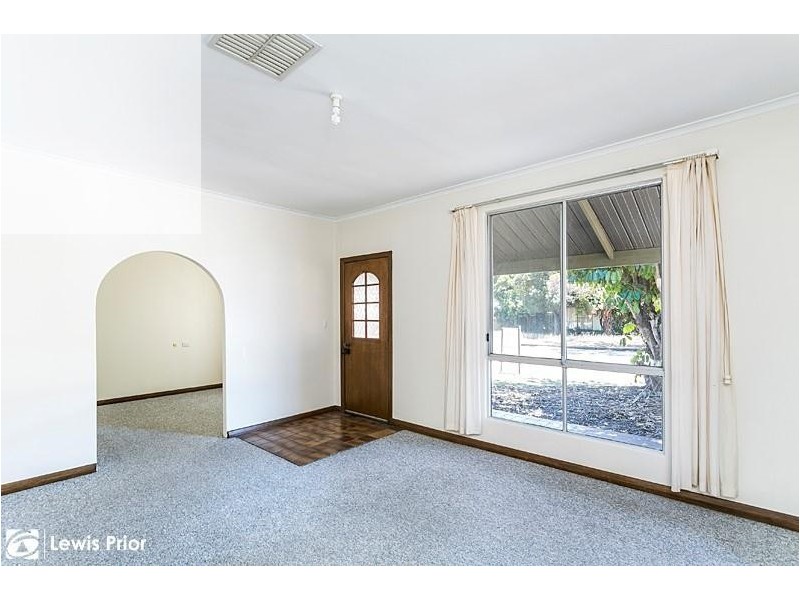 8 Crown Street, Dover Gardens SA 5048