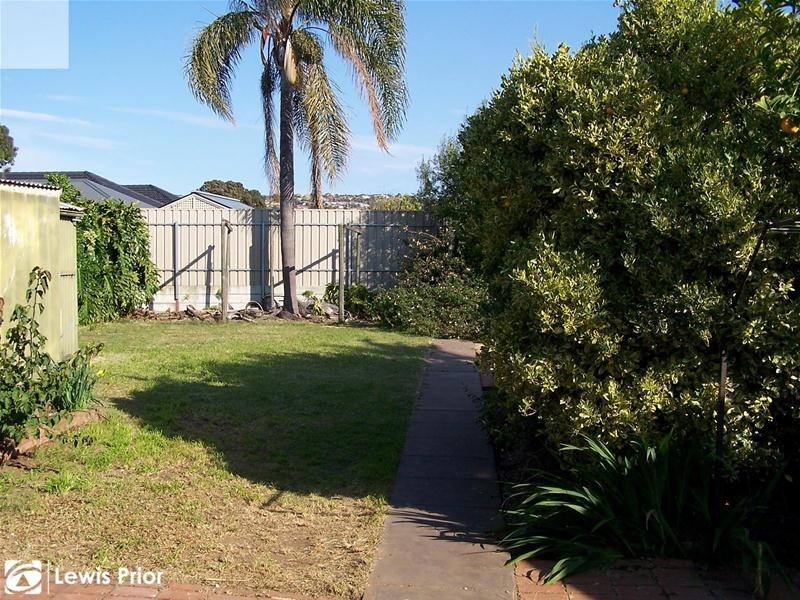 8 Crown Street, Dover Gardens SA 5048