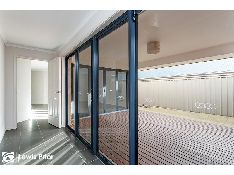 6 Benacre Close, Happy Valley SA 5159