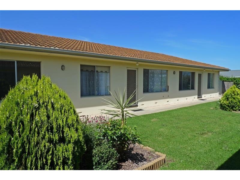 2/2 Beverley Street, Clovelly Park SA 5042