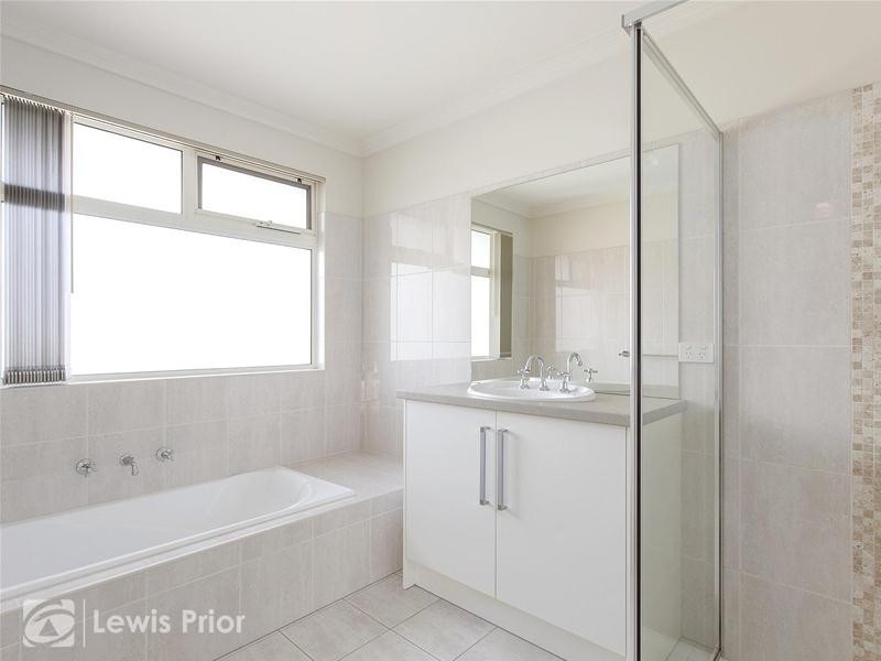 5B Vardon Street, Seacombe Gardens SA 5047