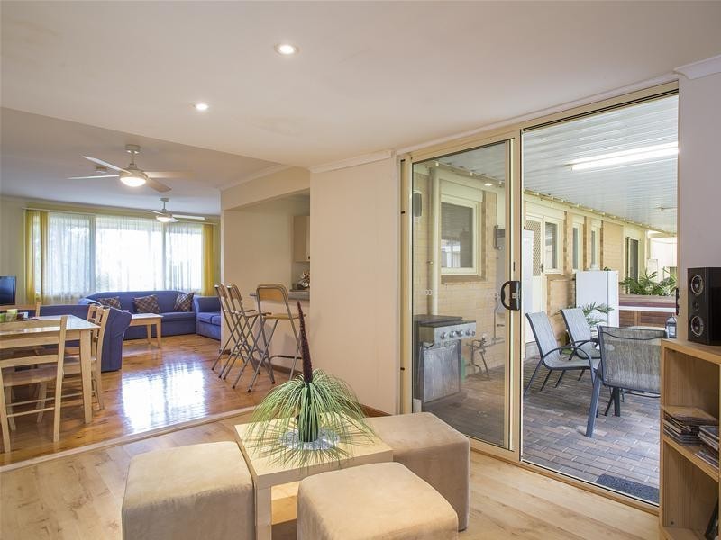 10 Alcatraz Street, Aberfoyle Park SA 5159