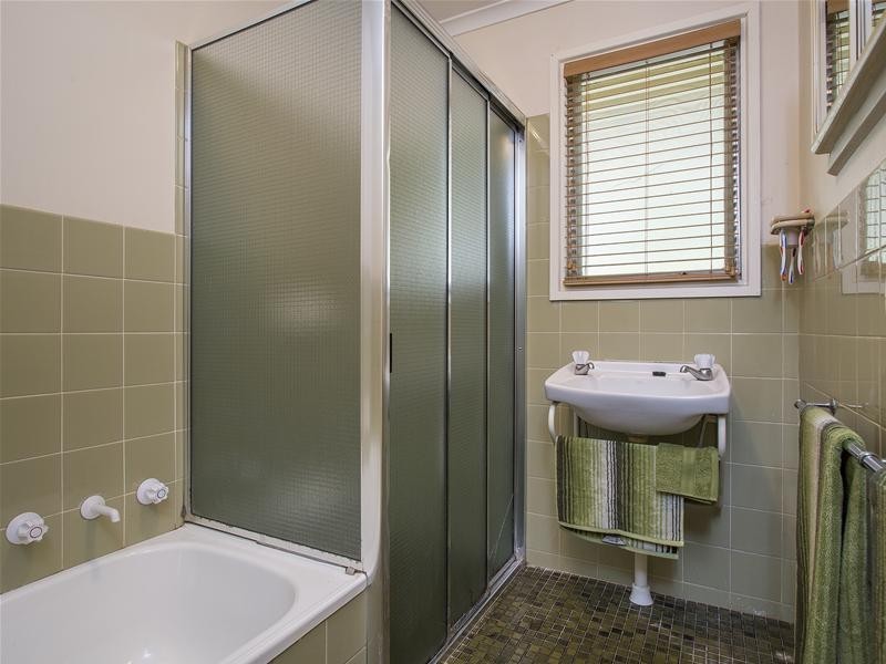 10 Alcatraz Street, Aberfoyle Park SA 5159