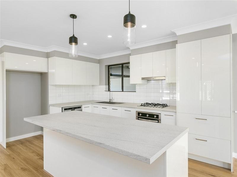 19 Falcon Avenue, Hallett Cove SA 5158