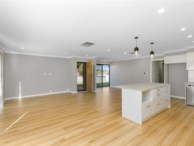 19 Falcon Avenue, Hallett Cove SA 5158