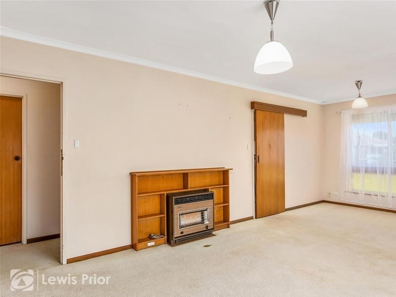 1/4 First Avenue, Warradale SA 5046