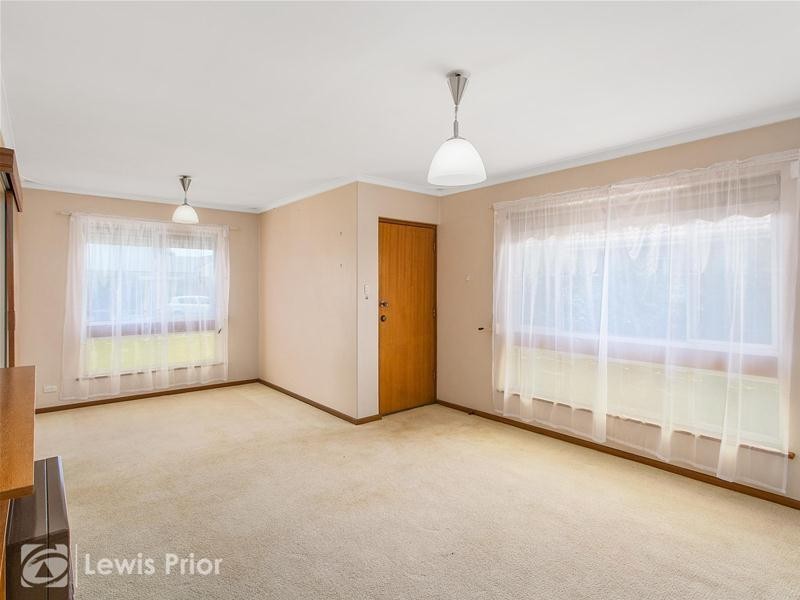 1/4 First Avenue, Warradale SA 5046