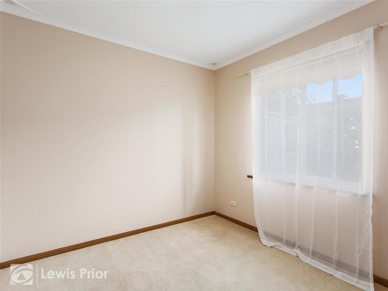 1/4 First Avenue, Warradale SA 5046