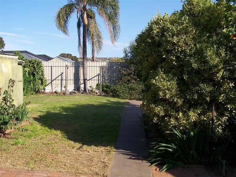 8 Crown Street, Dover Gardens SA 5048