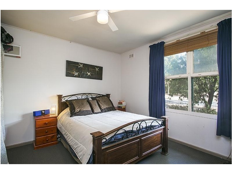 1 Brolga Place, Sturt SA 5047