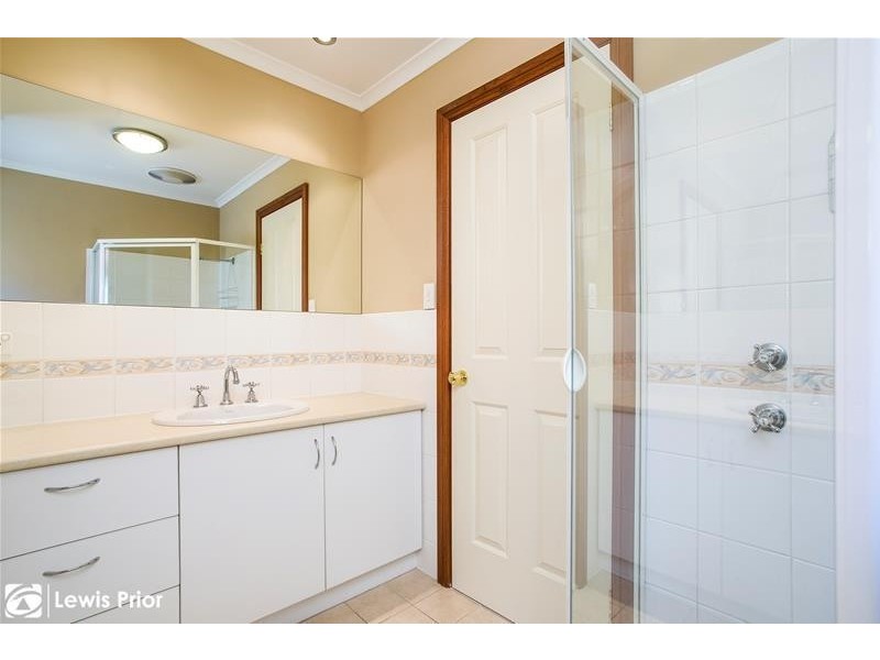 16a Melbourne Street, Sturt SA 5047