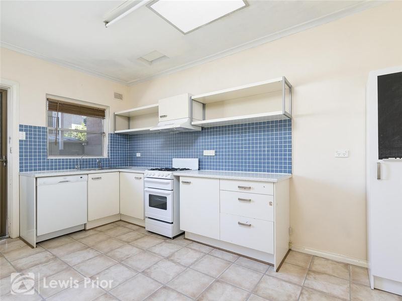 2/12 Crozier Terrace, Oaklands Park SA 5046
